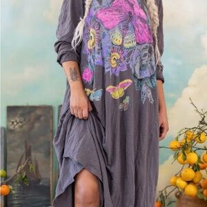 Magnolia Pearl Flor de la Pasión Viggo Hoodie Tee Dress